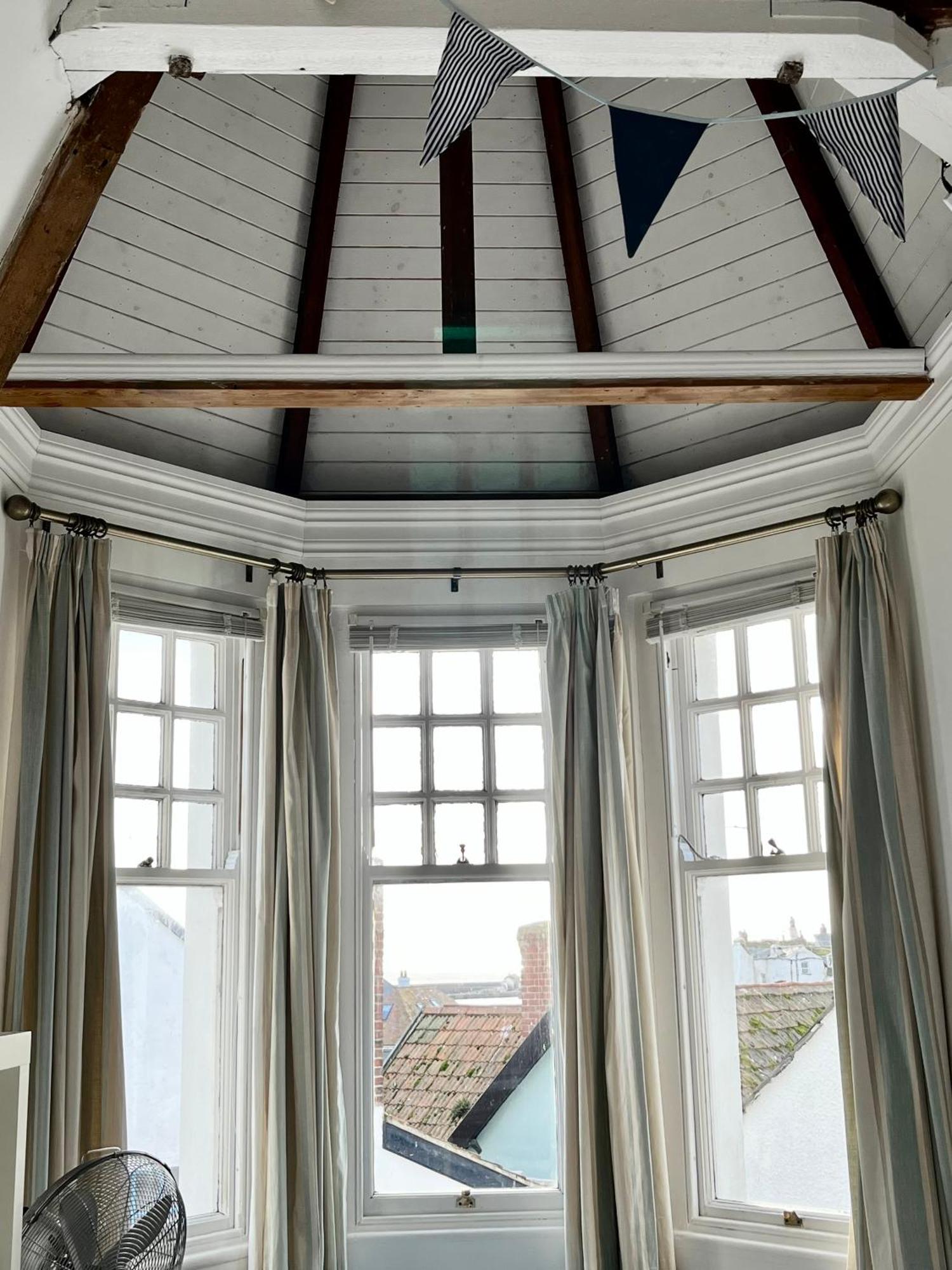 شقة Lyme Regis Renovated Period Seaside Flat المظهر الخارجي الصورة